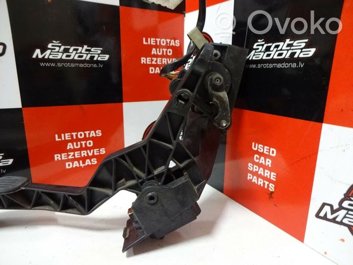 Volvo 850 Pedal del acelerador 9157837