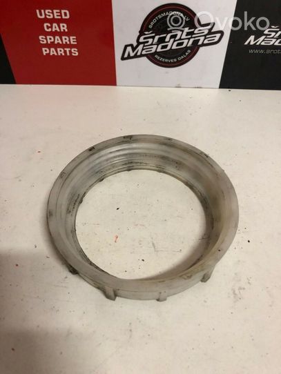 Audi A4 S4 B7 8E 8H Anello/dado di bloccaggio della vite della pompa del carburante nel serbatoio 8N0201375A