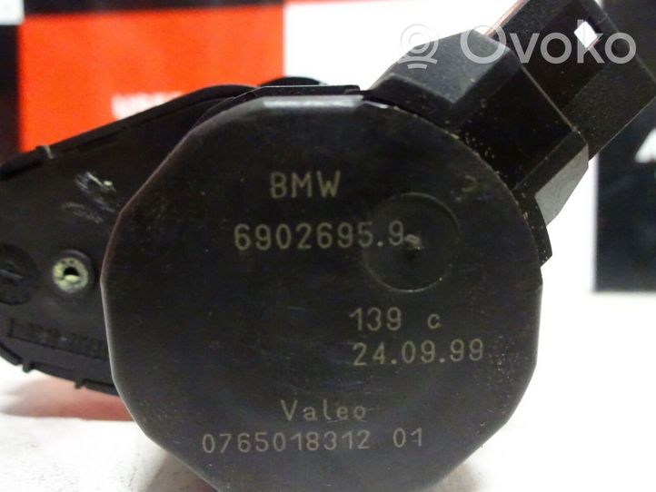 BMW 5 E39 Silniczek nagrzewnicy 6902695
