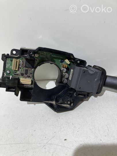 Volvo V70 Leva/interruttore dell’indicatore di direzione e tergicristallo 30739601