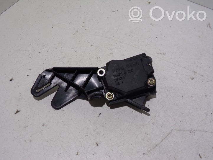 Volvo S60 Motor/activador trampilla de calefacción 74935D