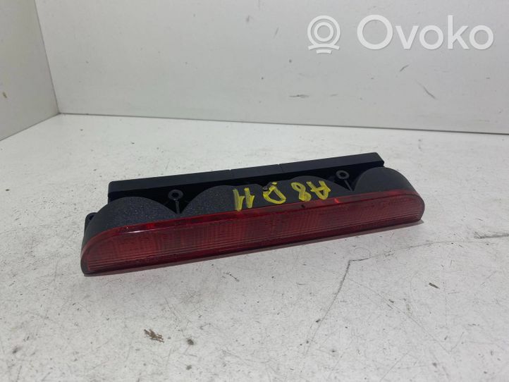 Audi A8 S8 D2 4D Luce d’arresto centrale/supplementare 0996400