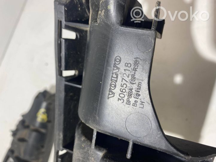 Volvo C30 Support de pare-chocs arrière 30657219