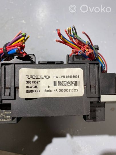 Volvo V70 Sulakemoduuli 30679527