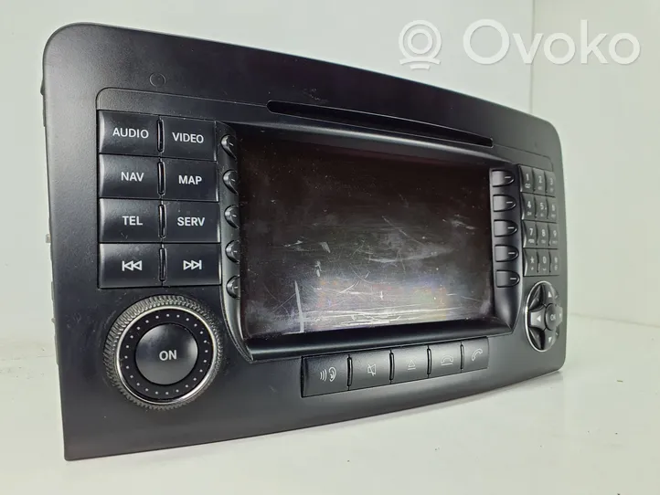 Mercedes-Benz ML W164 Unidad delantera de radio/CD/DVD/GPS A2038270062