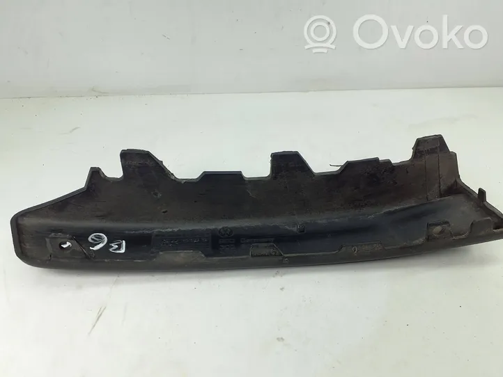 Volkswagen PASSAT B6 Moulure de pare-chocs avant 3C0807645