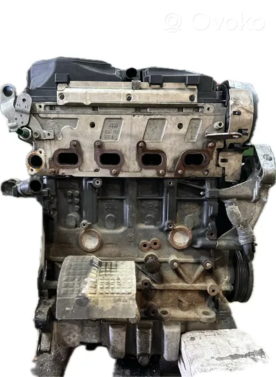 Volkswagen PASSAT B6 Engine Cay