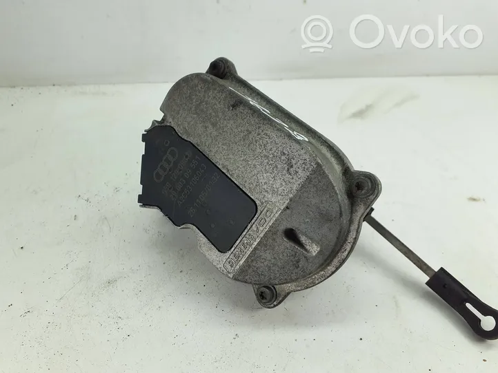 Audi A6 S6 C6 4F Attuatore/motore della valvola del collettore di aspirazione A2C53106043