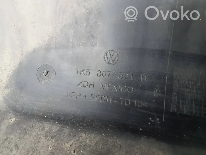 Volkswagen Jetta V Бампер 1K5807521B