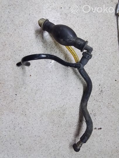 Renault Megane III Fuel line/pipe/hose 