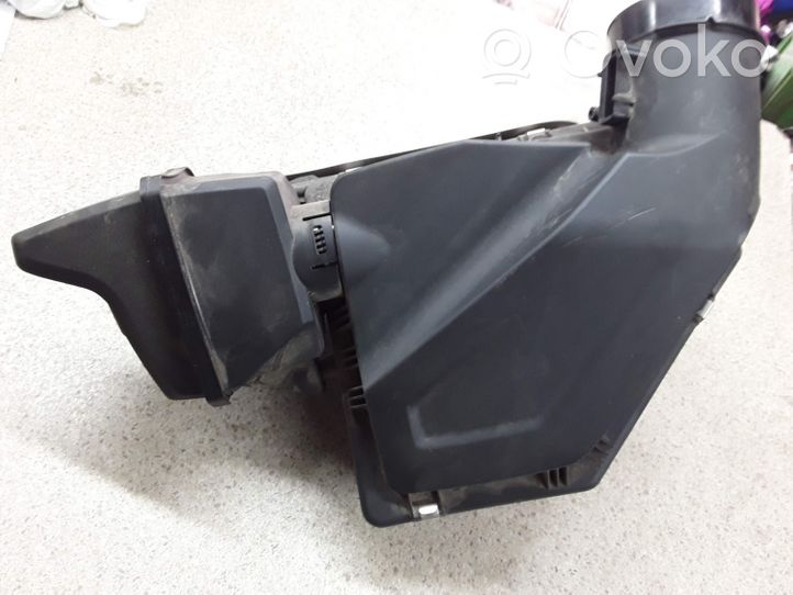 BMW 4 G22 G23 G24 G26 Boîtier de filtre à air 8680426