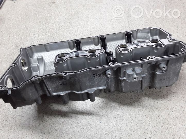 BMW 5 G30 G31 Copertura per bilanciere albero a camme 8699195