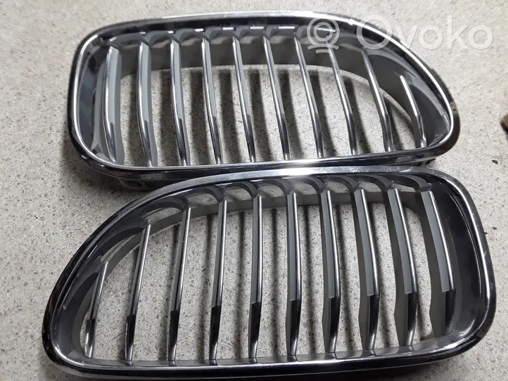 BMW 6 F06 Gran coupe Grille calandre supérieure de pare-chocs avant 7212849