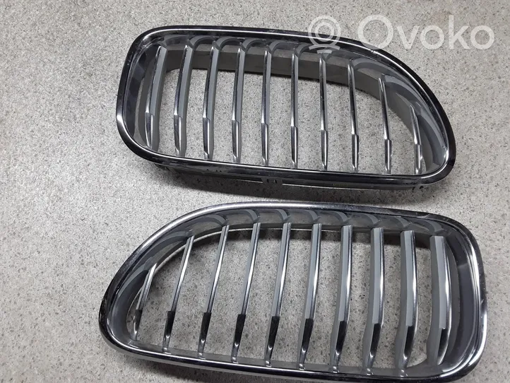 BMW 6 F06 Gran coupe Grille calandre supérieure de pare-chocs avant 7212849