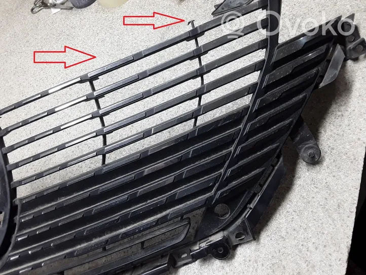 Peugeot 308 Grille calandre supérieure de pare-chocs avant 9838035380