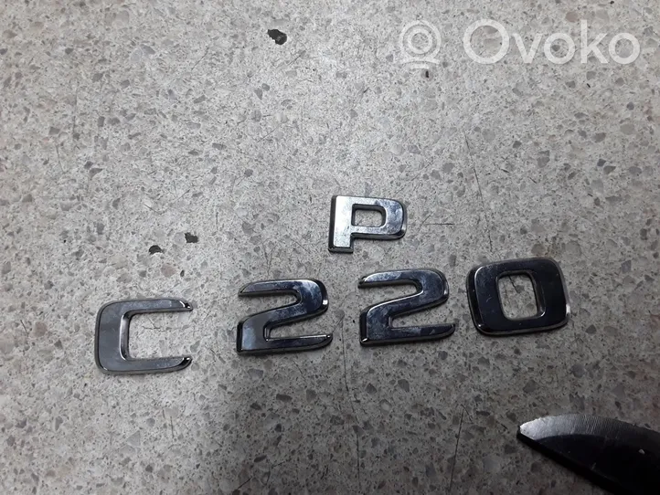 Mercedes-Benz C W205 Logo, emblème de fabricant 