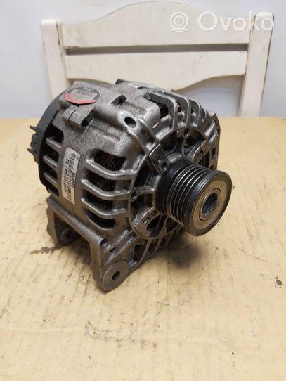 Opel Vivaro Generator/alternator 600673