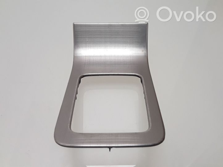 Volvo S80 Rivestimento in plastica cornice della leva del cambio 