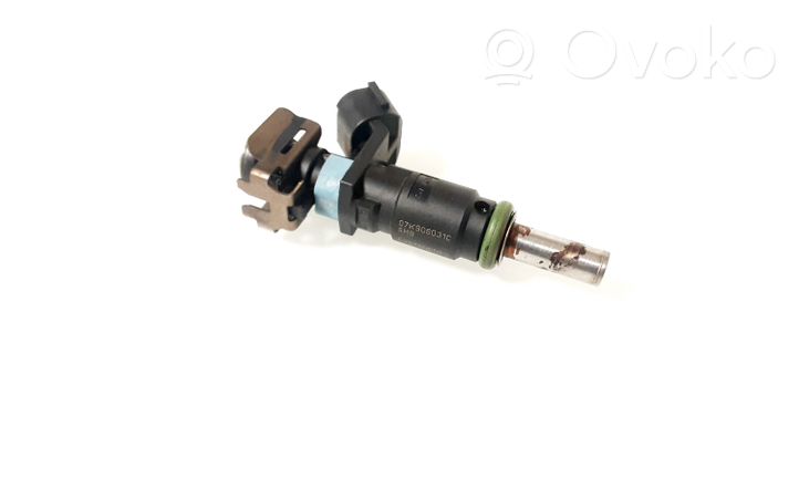 Volkswagen PASSAT B7 USA Fuel injector 07K906031C