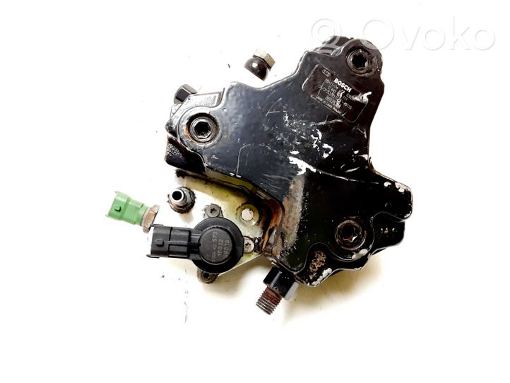 Volvo XC70 Polttoaineen ruiskutuksen suurpainepumppu 8692521