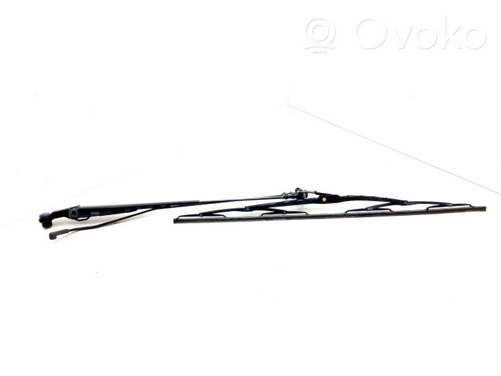 Peugeot 107 Windshield/front glass wiper blade 