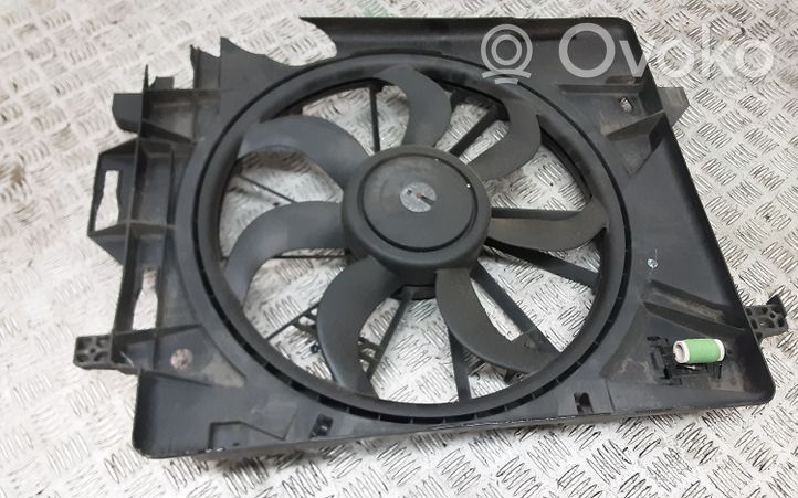 Chrysler Town & Country V Radiator cooling fan shroud 05005144AJ