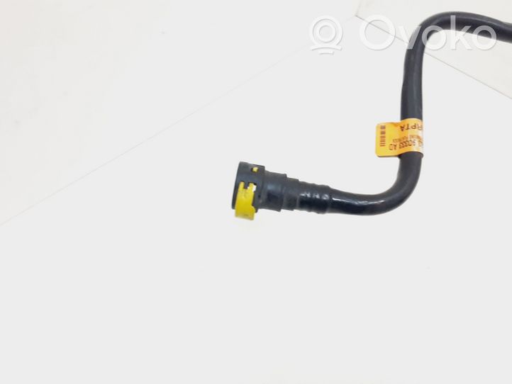 Ford Fusion II Tuyau d'alimentation conduite de carburant DG939D683