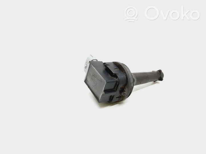 Volvo V50 Cewka zapłonowa wysokiego napięcia 30713417