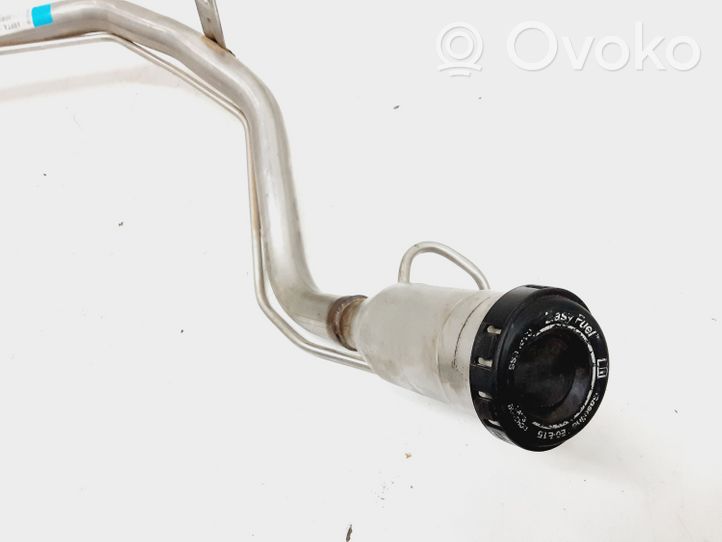 Ford Fusion II Tuyau de remplissage de réservoir de carburant DG939034AH