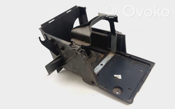 Volvo S40 Vassoio scatola della batteria 30667941