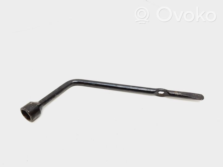 Toyota RAV 4 (XA40) Klucz do śrub / nakrętek kół 