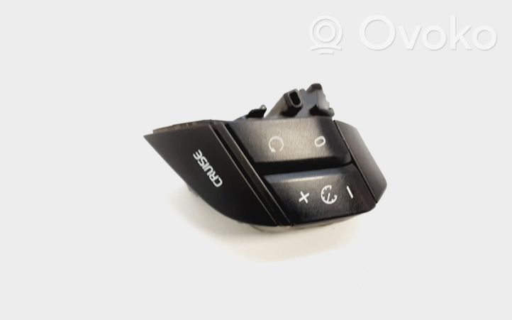 Volvo XC90 Steering wheel buttons/switches 8685478