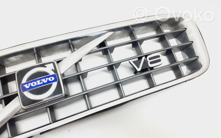 Volvo XC90 Atrapa chłodnicy / Grill 30695512