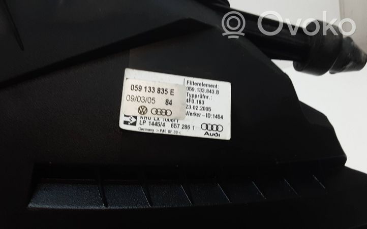 Audi A6 Allroad C6 Oro filtro dėžė 059133835E