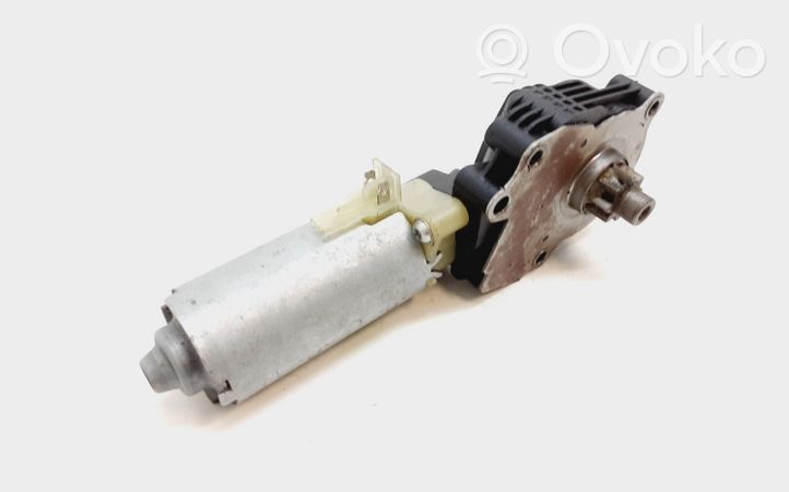 Volvo XC60 Seat adjustment motor 0130002526