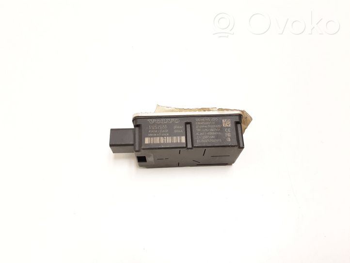 Volvo XC70 Door central lock control unit/module 31252988