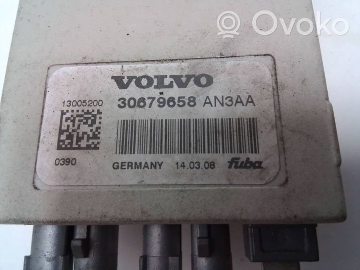 Volvo V70 Antennin ohjainlaite 30679658