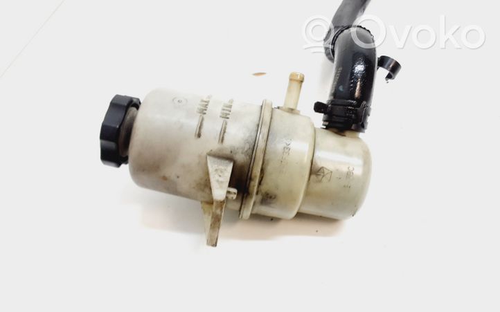 Chrysler Town & Country V Power steering fluid tank/reservoir 