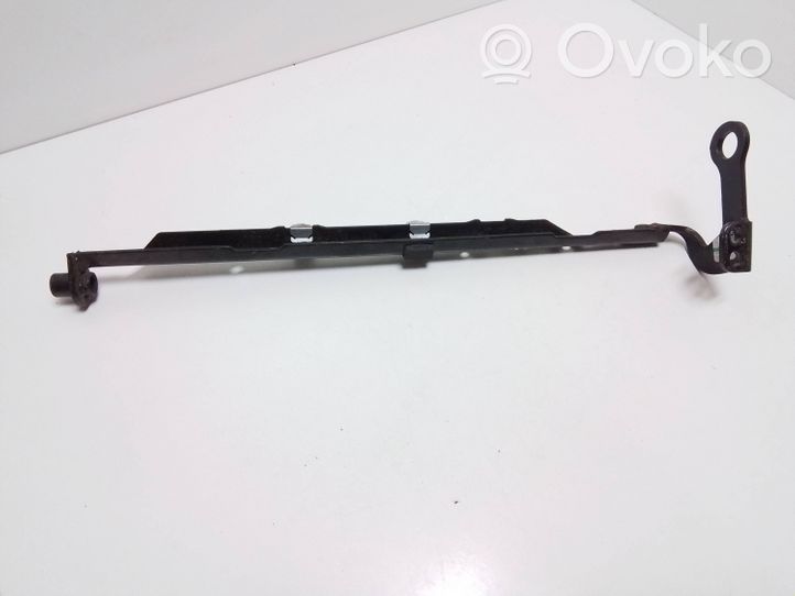 Volkswagen PASSAT B7 USA Kita variklio skyriaus detalė 07K133229C