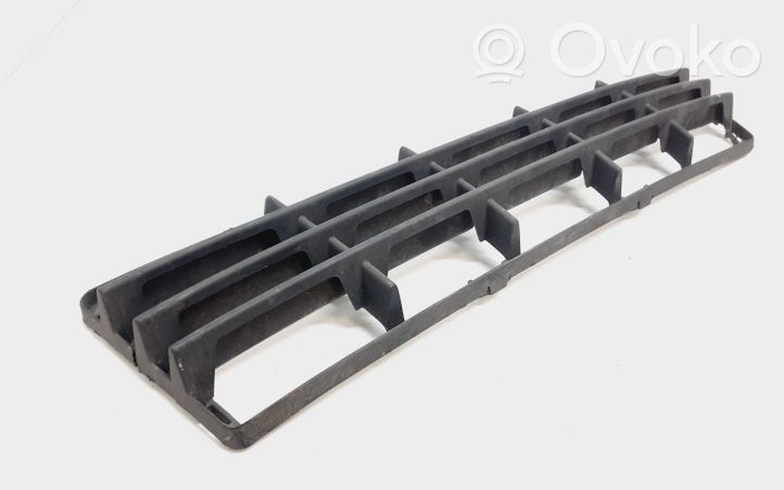 Volvo V50 Front bumper lower grill 30657006