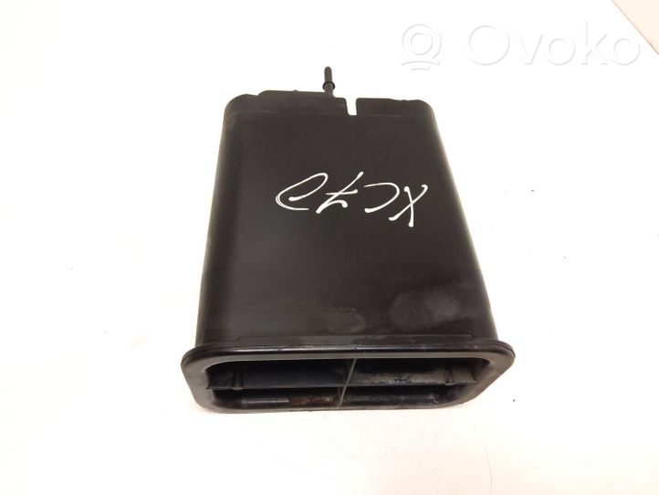 Volvo XC70 Cartouche de vapeur de carburant pour filtre à charbon actif 17096191