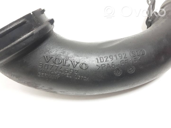 Volvo V60 Трубка (трубки)/ шланг (шланги) интеркулера 30774692