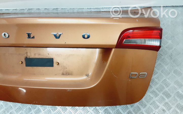 Volvo S60 Takaluukun/tavaratilan kansi 