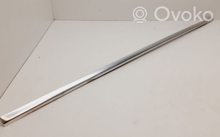 Volvo XC60 Front door glass trim molding 31297680