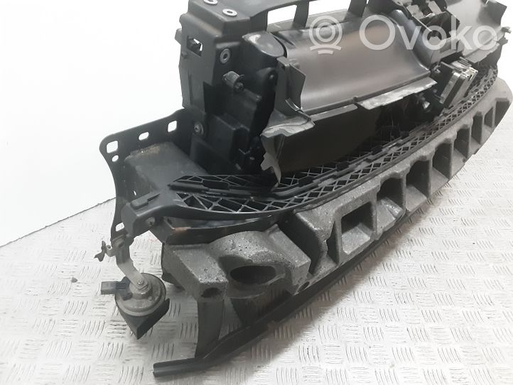 Volkswagen PASSAT B8 Radiator support slam panel 5Q0121251GD