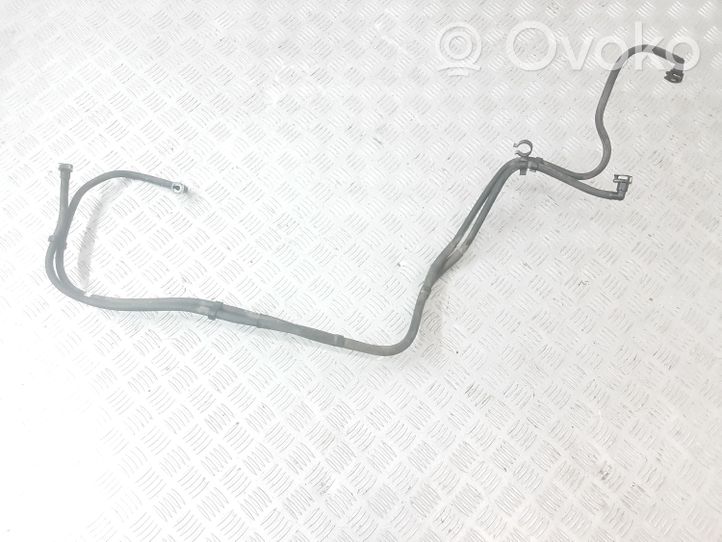 Volvo V40 Tuyau d'alimentation conduite de carburant 31372986