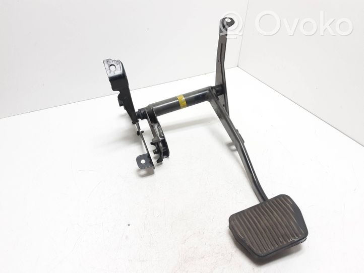 Volvo XC70 Brake pedal 