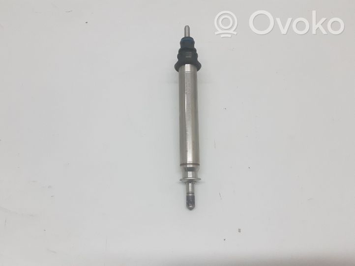 Mercedes-Benz C AMG W205 Injecteur de carburant A2560700187