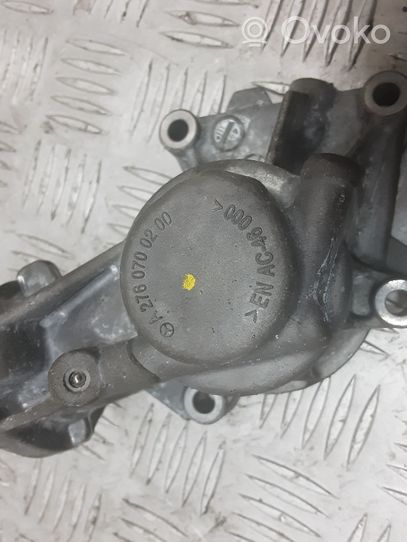 Mercedes-Benz C AMG W205 Support pompe injection à carburant A2760700200