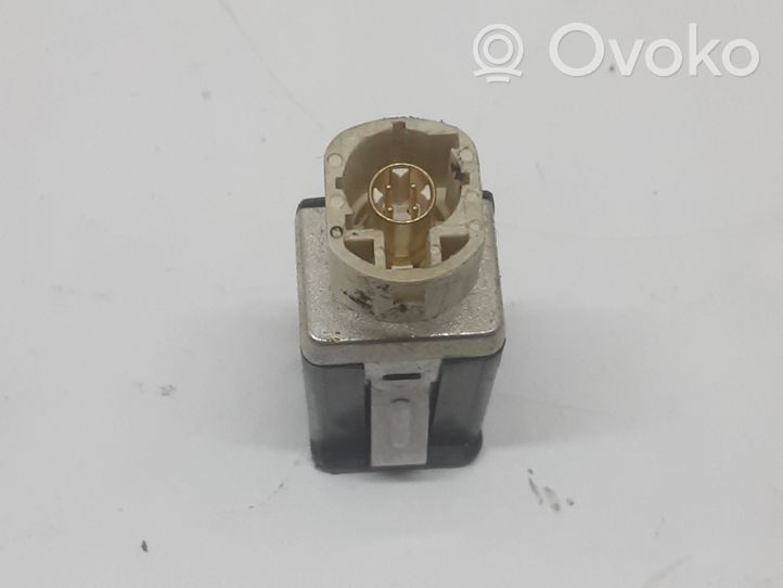 BMW 7 F01 F02 F03 F04 Gniazdo / Złącze USB 9167196